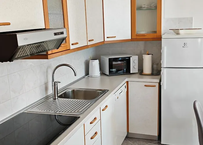 Apartma S&m 度假居 科佩尔