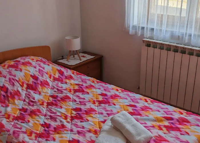 Apartma S&m 度假居 *