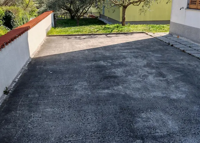 度假居 Apartma S&m